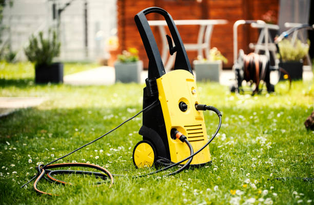 Best Driveway Pressure Washing  in K I Sawyer, MI